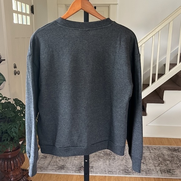 SCHITT’S CREEK Graphic Crewneck Sweatshirt Gray NWT Size Medium - Picture 3 of 12
